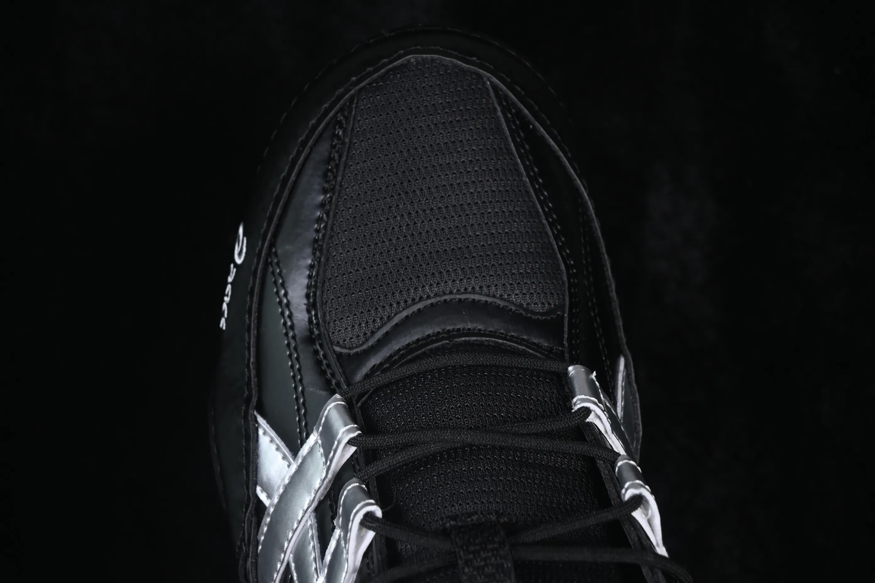 All categories Asics Asics series Asics Hypersync W version Asics Hypersync fashion retro breathable lightweight thin-soled moral training shoes 1203A879-021